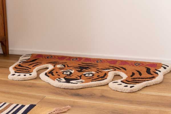 ウールのアニマルアクセントラグ