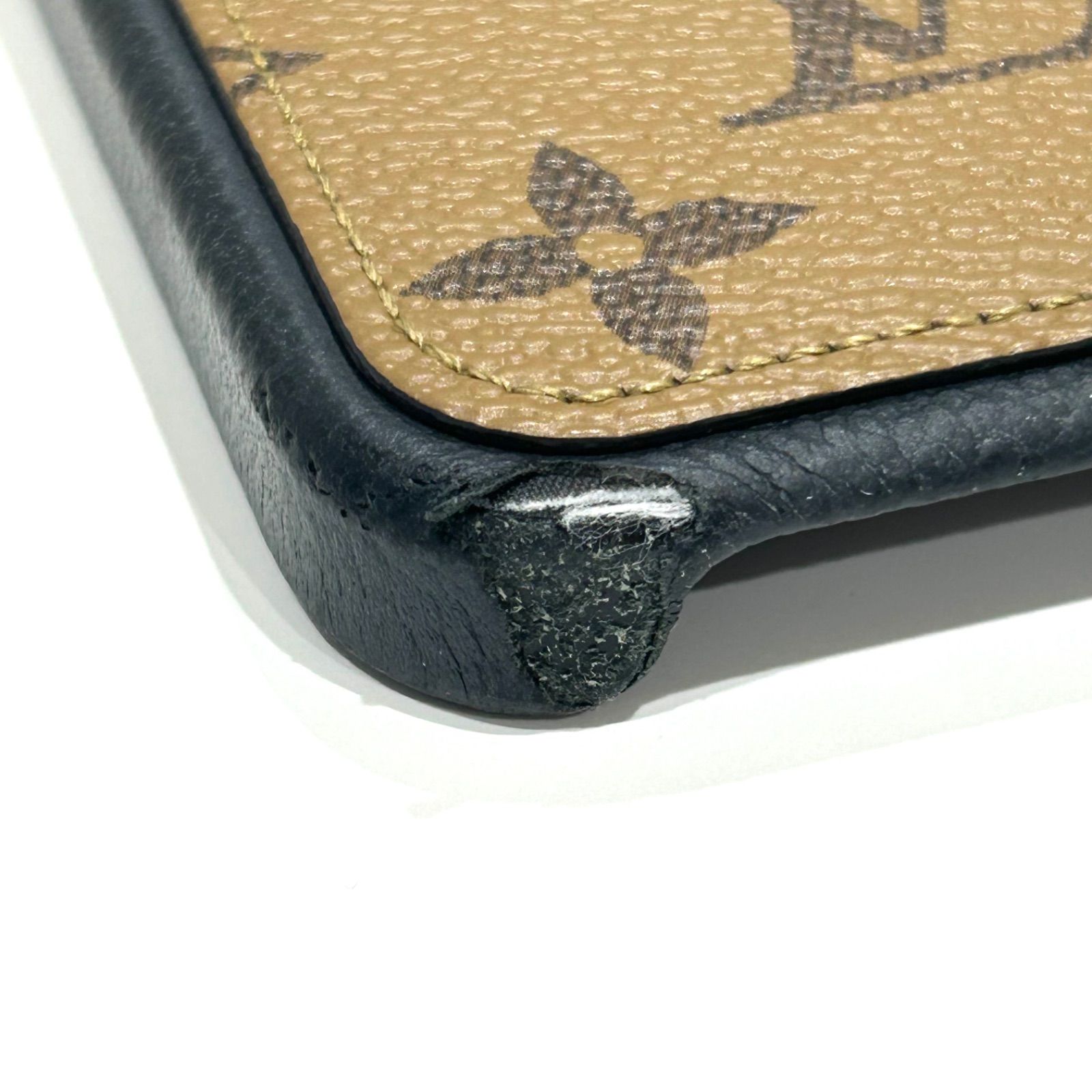 LOUIS VUITTON iPhone15Proケース モノグラムリバース