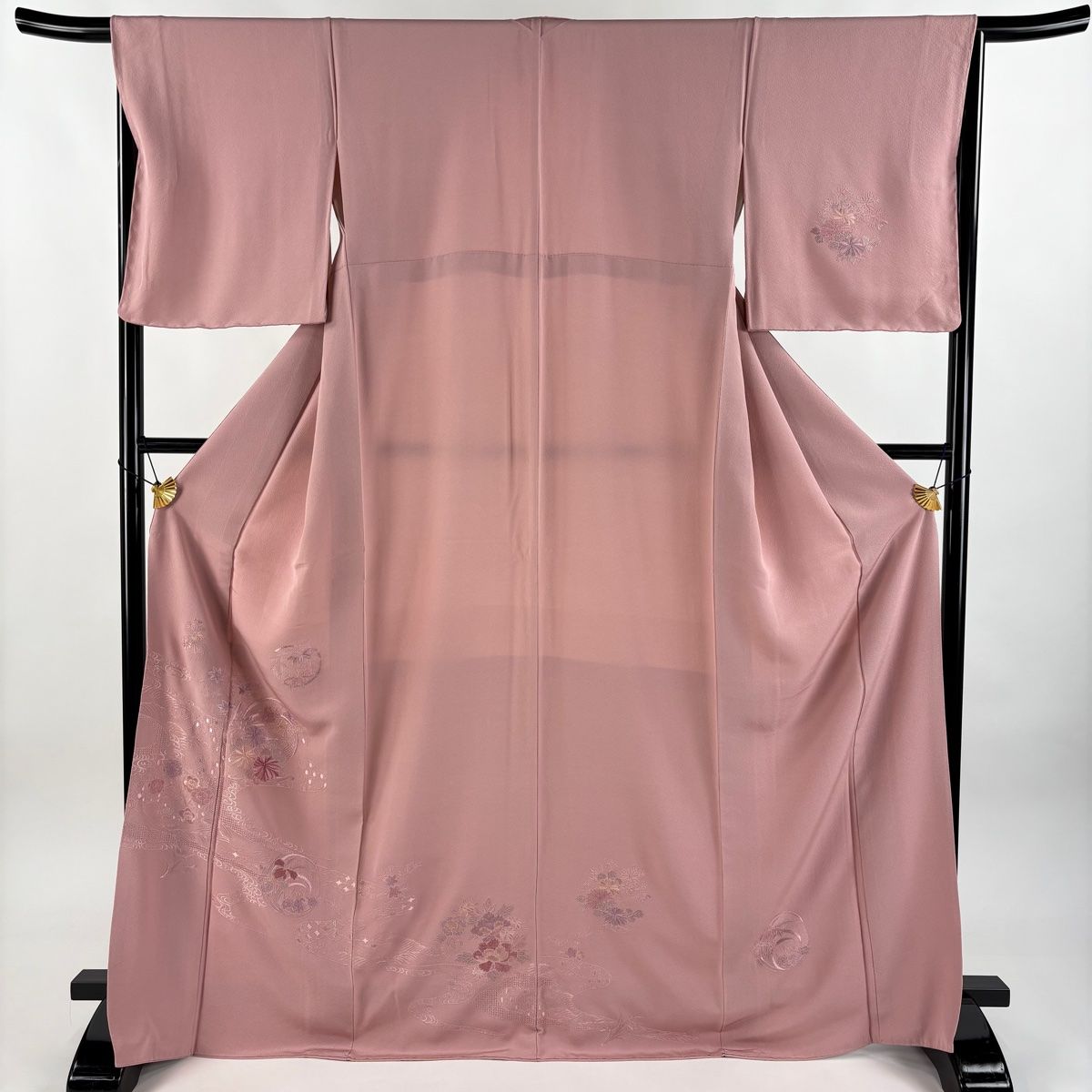 付下げ 身丈169cm 裄丈66.5cm M 袷 花丸文 流水 汕頭刺繍 ピンク 正絹 秀品