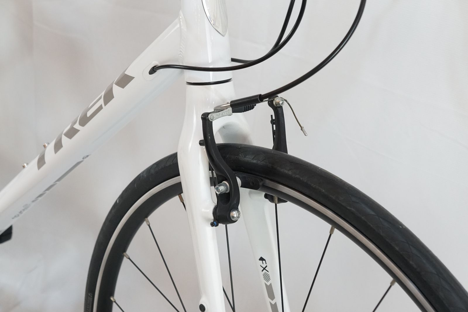 TREK 7.5FX クロスバイク ホワイト