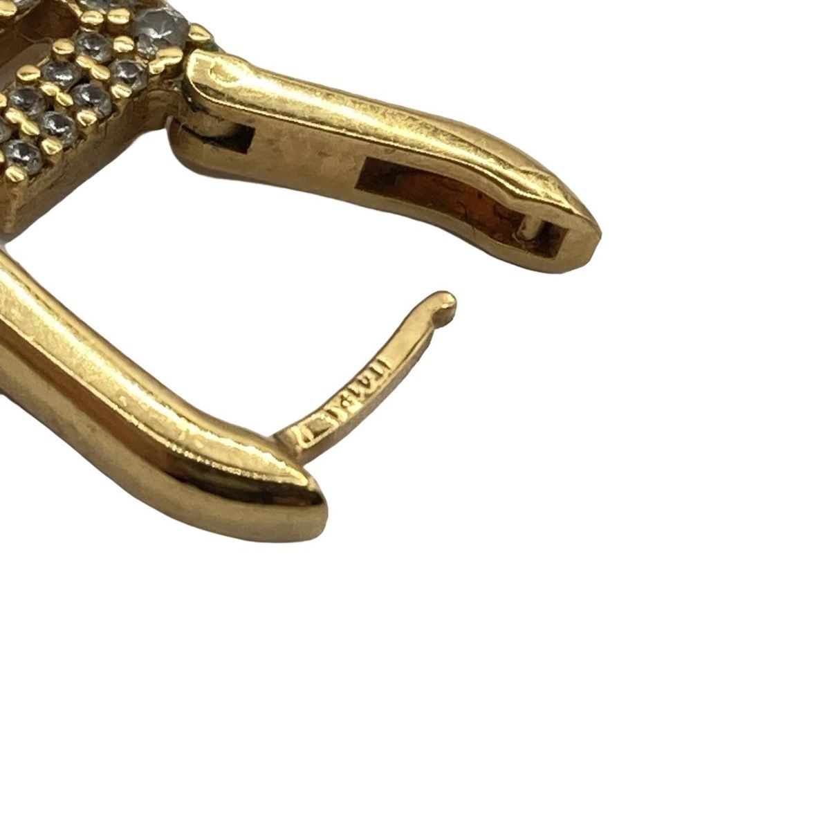 フェンディピアス 美品 さとみ様フェンディ ピアス フープ ロゴ 赤