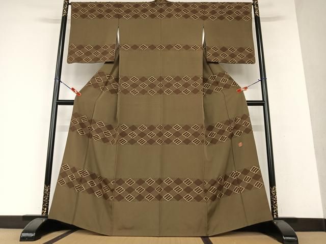 平和屋着物●ファッションデザイナー 花井幸子　訪問着　菱文　金彩　正絹　逸品　AAAW9234zg 平和屋着物○ファッションデザイナー 花井幸子 訪問着 菱文 金彩 正絹