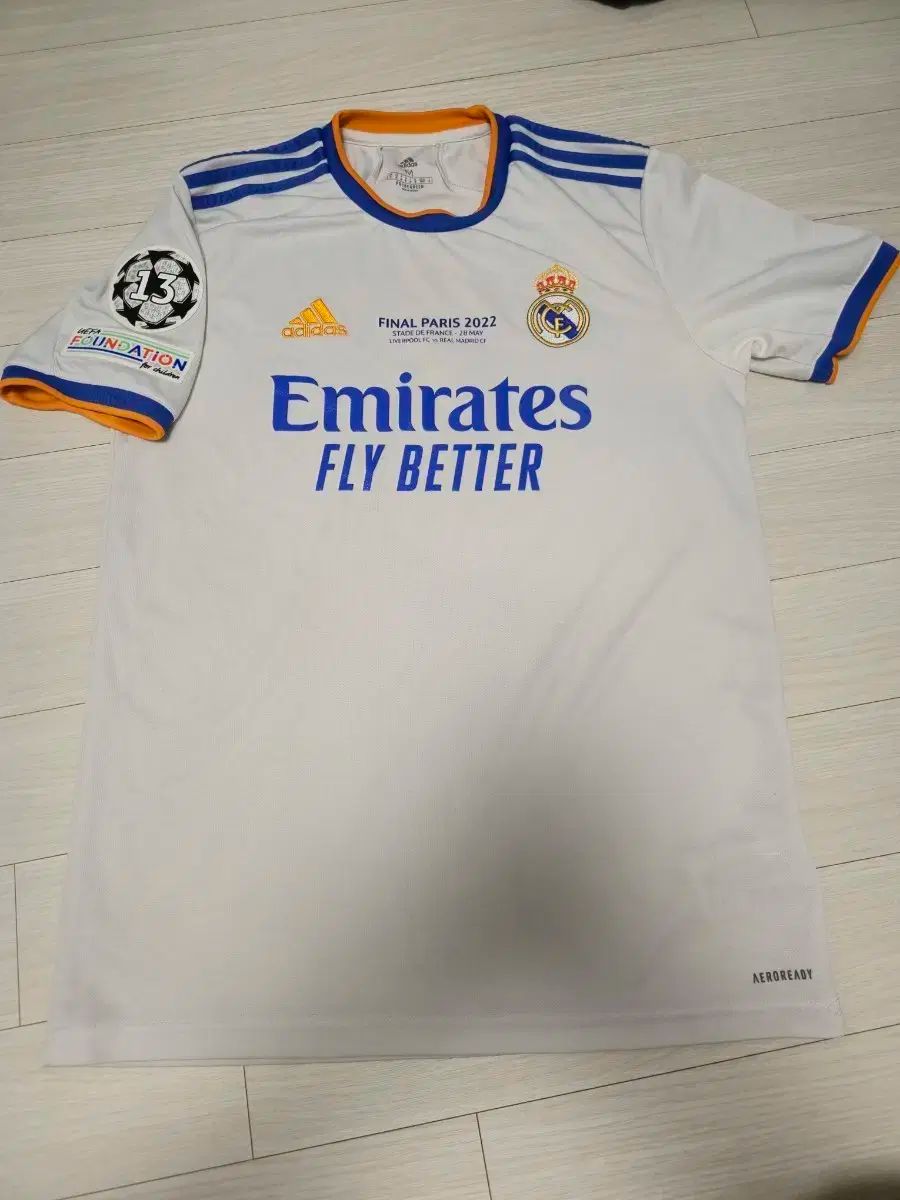 14-15 レアル・マドリード アウェイ 長袖 ユニフォーム 9番 ベンゼマ 14-15 レアル・マドリード アウェイ 長袖 ユニフォーム 9番 ベンゼマ