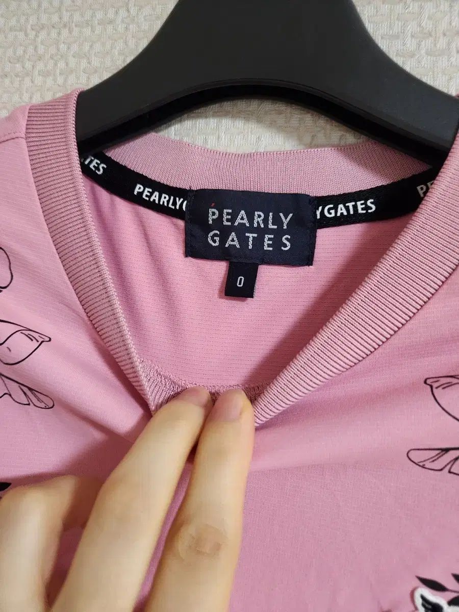 PEARLY GATES バックプリーツノースリーブ　未使用 PEARLY GATES バックプリーツノースリーブシャツ 未使用 - メルカリ