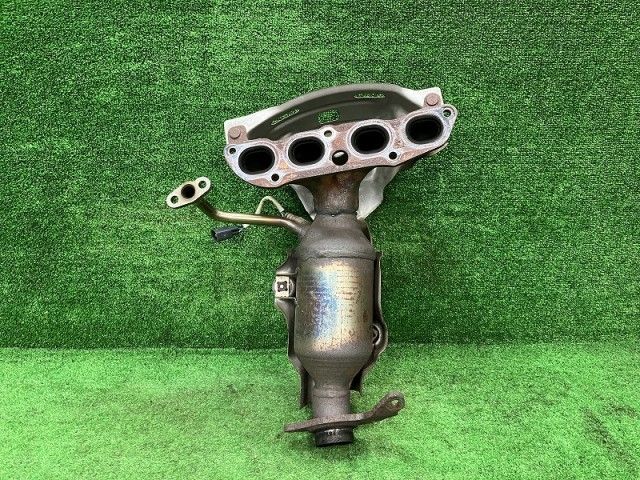 ヴィッツ NSP135 エキゾーストマニホールド エキマニ F スマイルエディション 4WD 25051-47050 9AE