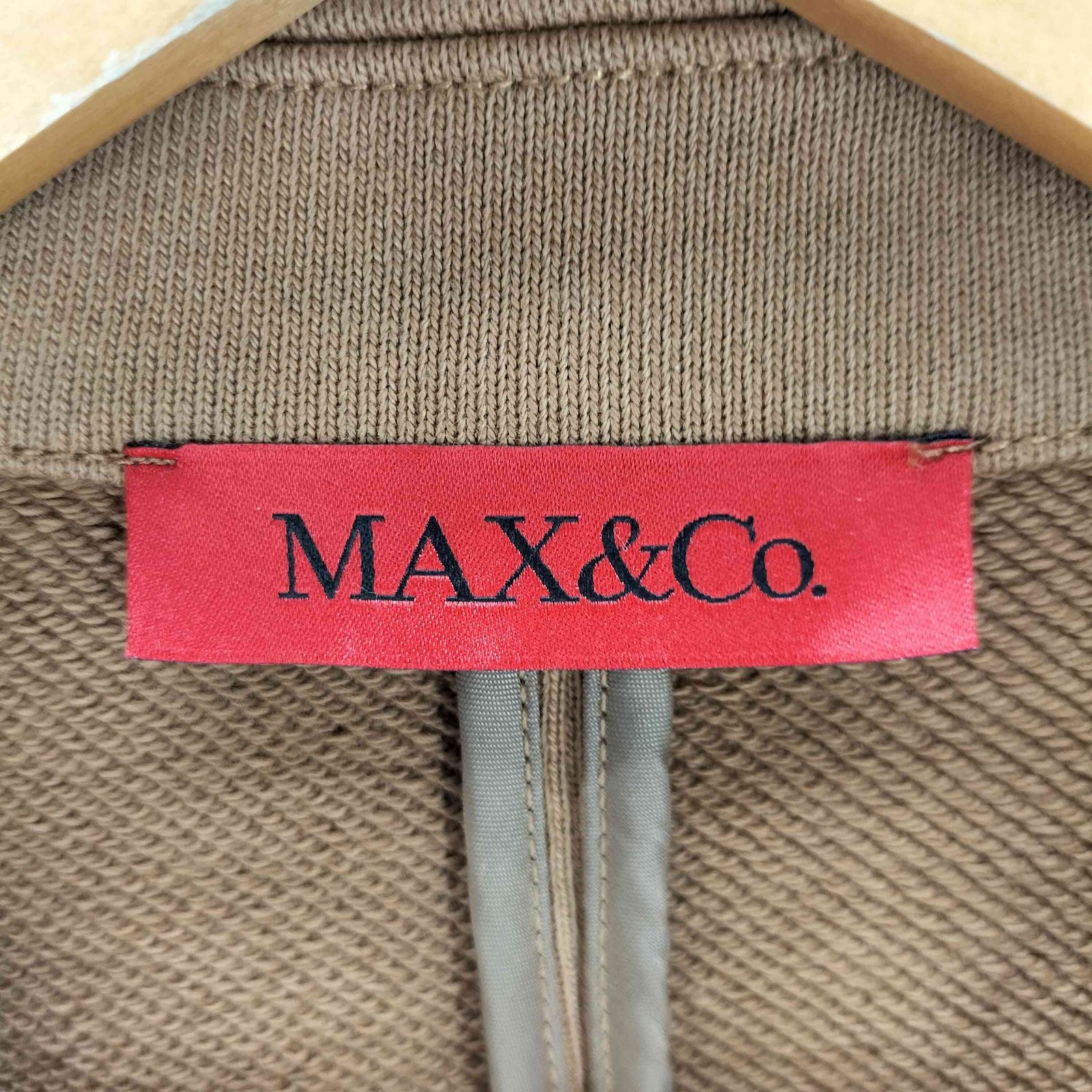 マックスアンドコー テーラードジャケット ブレザー ワッペン 金ボタン