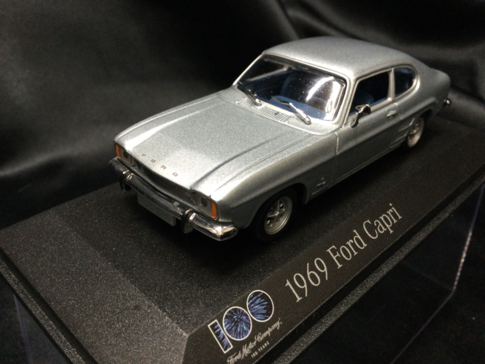 ☆ミニチャンプス 1/43 フォード カプリ 1969 フォード100周年記念