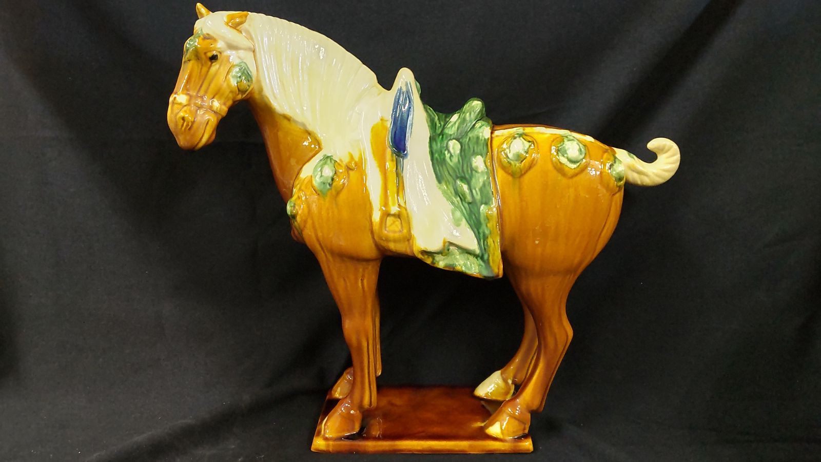 中国美術工芸品 骨董品 馬 陶器 置物 唐三彩 A258 - メルカリ