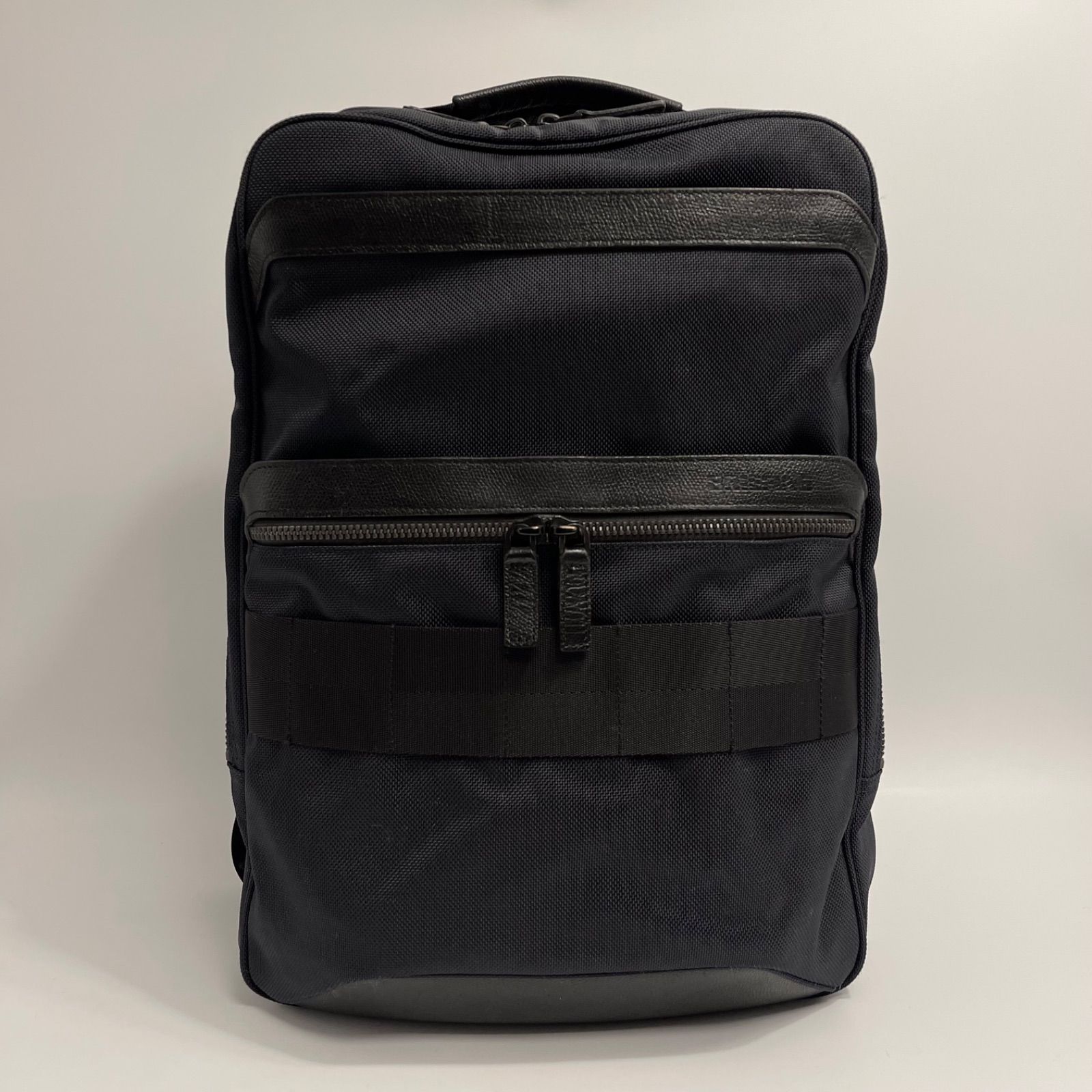 極美品ブリーフィングリュックバックパック