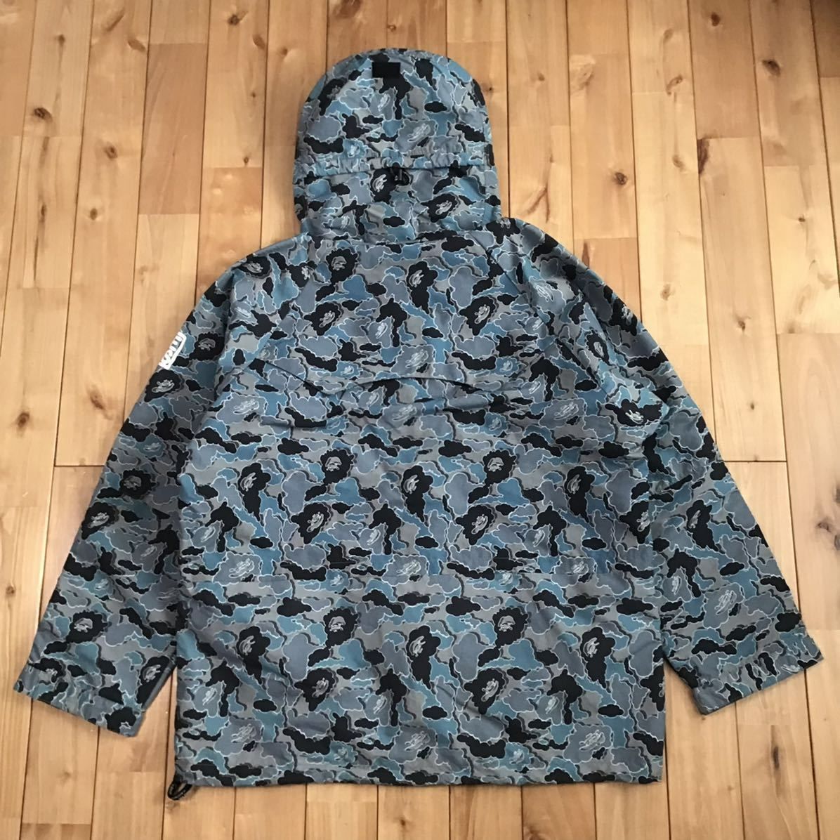 ☆激レア☆ KAWS × BAPE Cloud camo スノボジャケット Lサイズ a 