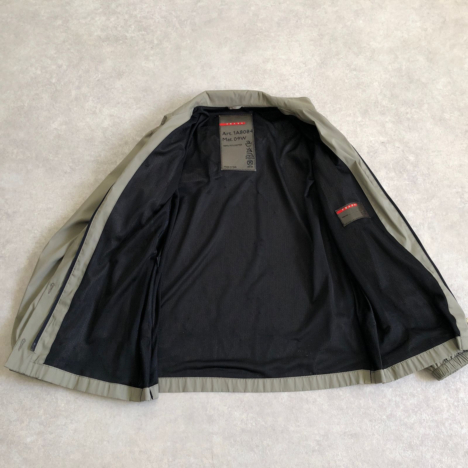 PRADA ヴィンテージブルゾン　レア　スウェード プラダ PRADA 23AW スエードジャケット カーコート ブルゾン 44