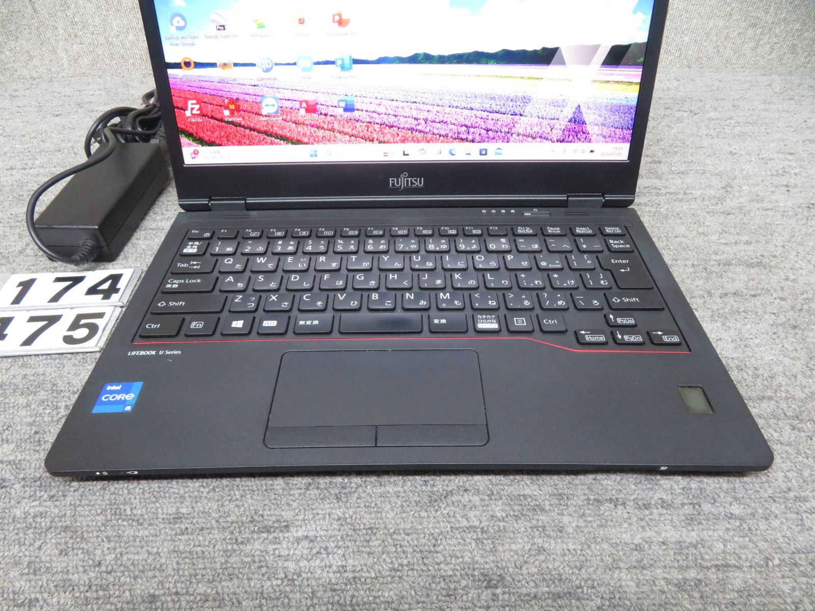 【2021年モデル・高速11世代CPU】◆FUJITSU LIFEBOOK U7311/FX/ 13.3型◆超高速Core i5-1135G7/高速256GB SSD/メモリ8GB◆Windows 11 Pro/サービス microsoft Office 2021付◆到着後すぐに使える ACアダプター付き 高速11世代CPU・2021年モデル】◇FUJITSU LIFEBOOK U7311/FX