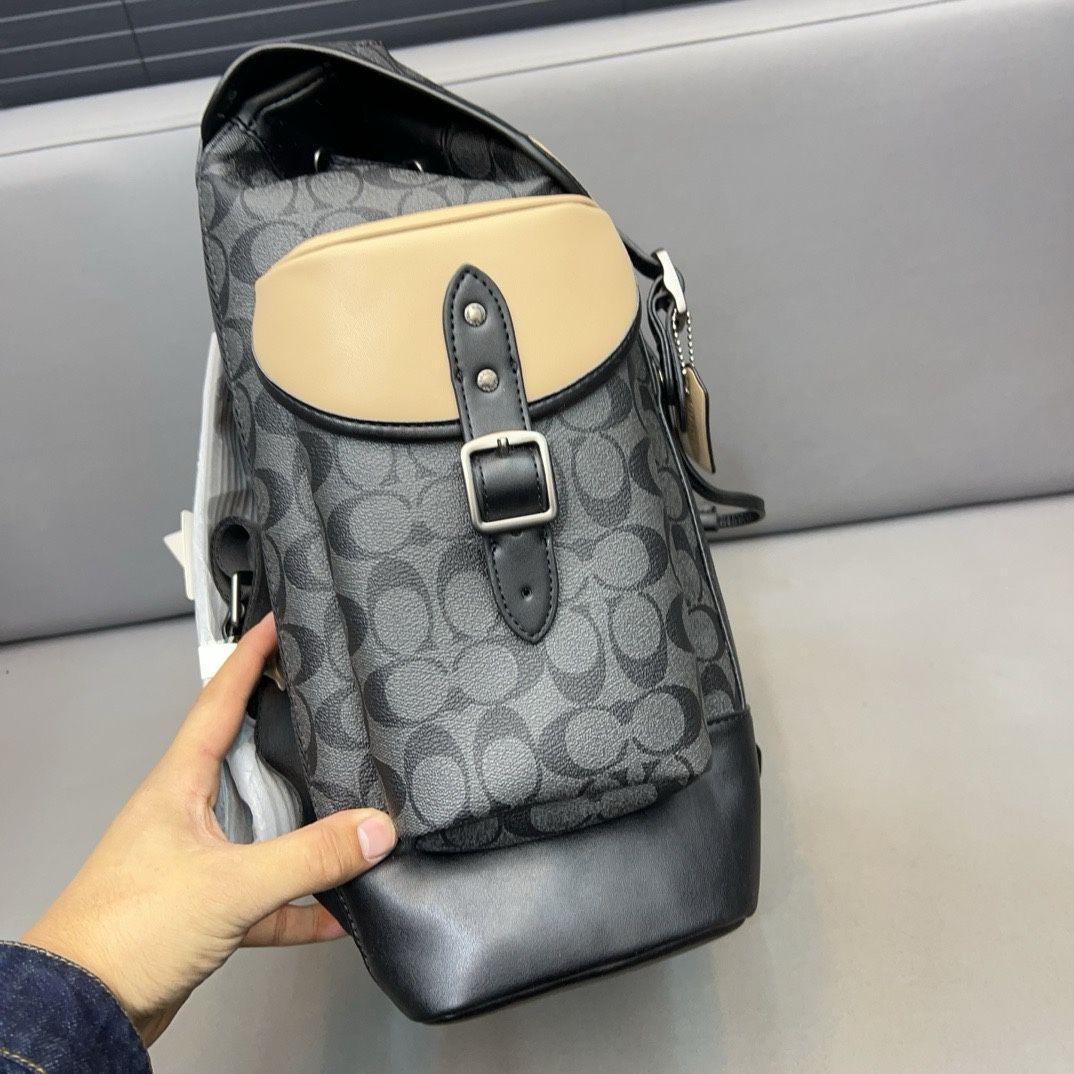 COACH コーチ バックパック メンズ シグネチャー グレー アイボリー 高級感 ファッション 大容量 旅行 ビジネス