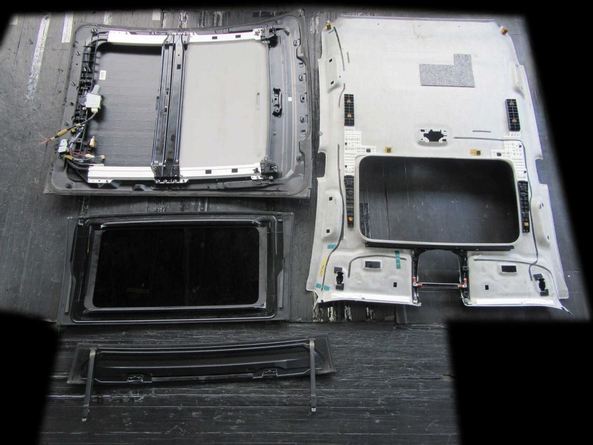 トヨタ 30 ZVW30 プリウス 前期 ソーラーベンチレーションシステム 純正 サンルーフ ムーンルーフ ソーラーパネル