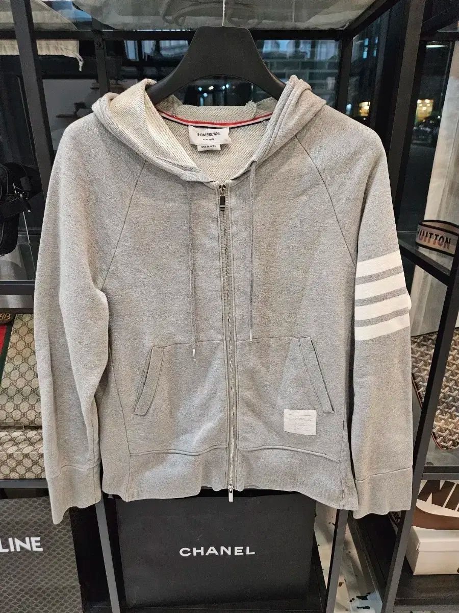 2025年最新】twice グッズ パーカーの人気アイテム - メルカリ