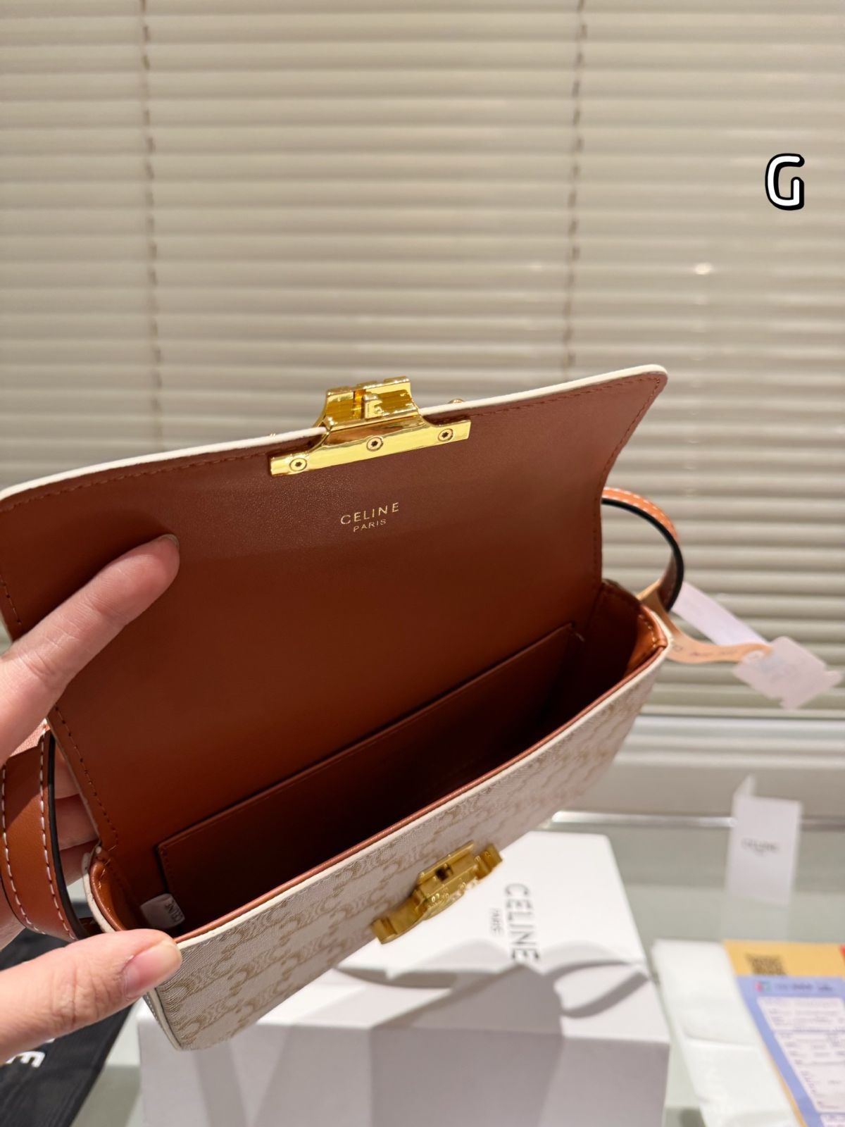 セリーヌ] ショルダーバッグ レディース トリオンフ キャンバス カーフ