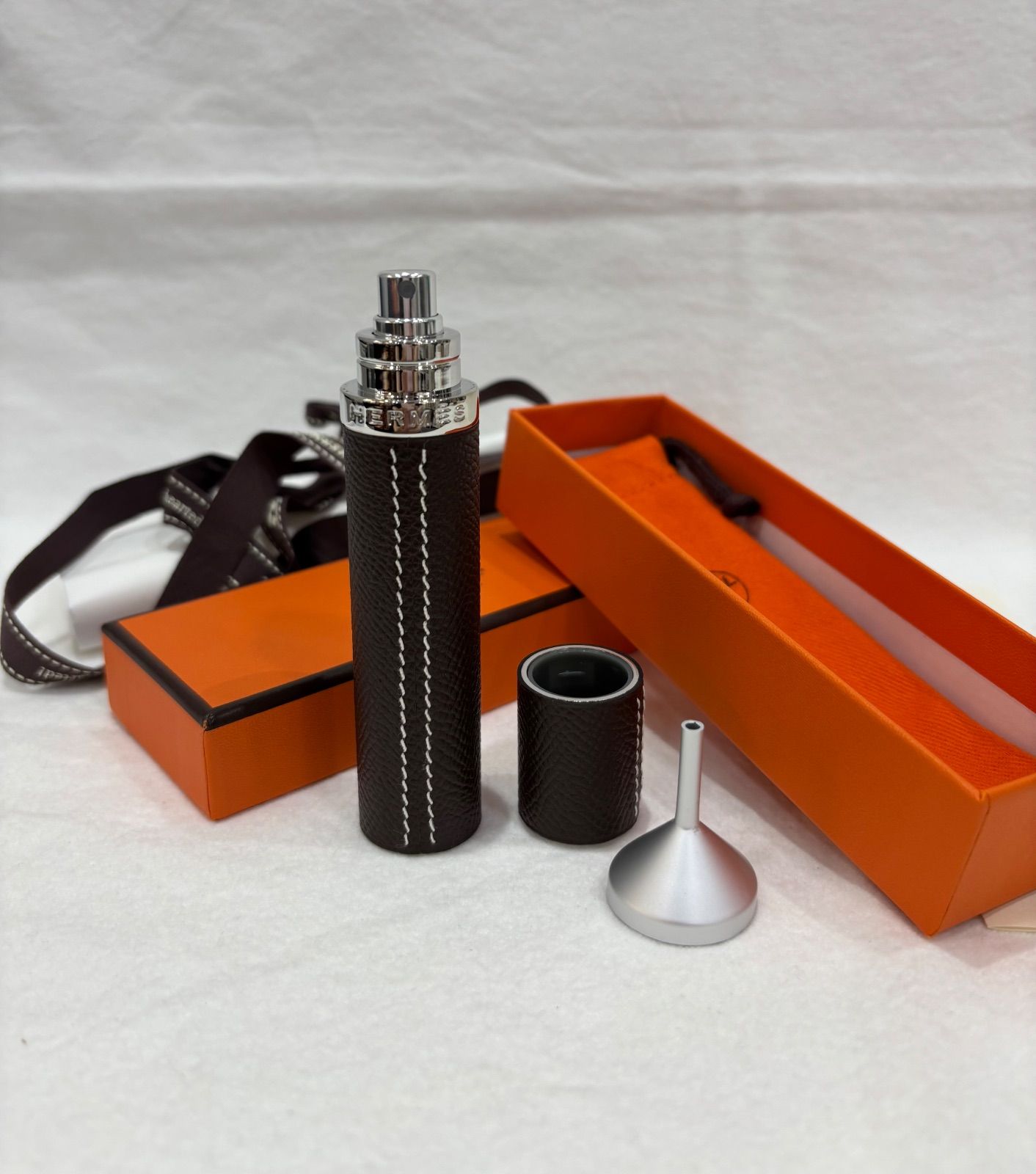 エルメス　アトマイザー　ブラウン　香水携帯用 楽天市場】エルメス HERMES その他小物 アトマイザー 携帯用