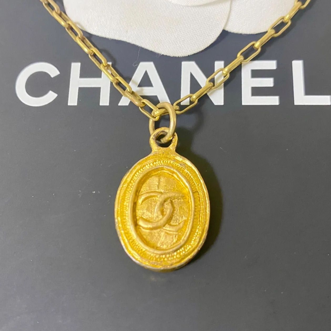 CHANEL シャネル　ネックレス　ココマーク　ヴィンテージ　楕円　ゴールド　金　ロゴ　2 ☆