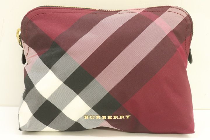 BURBERRY レディースクラッチバッグ -- BTY POUCH BURBERRY -- 赤 レッド ロゴ
