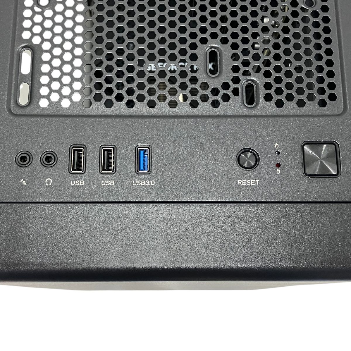 自作 デスクトップPC AMD Ryzen 5 3600 6-Core Processor 16GB