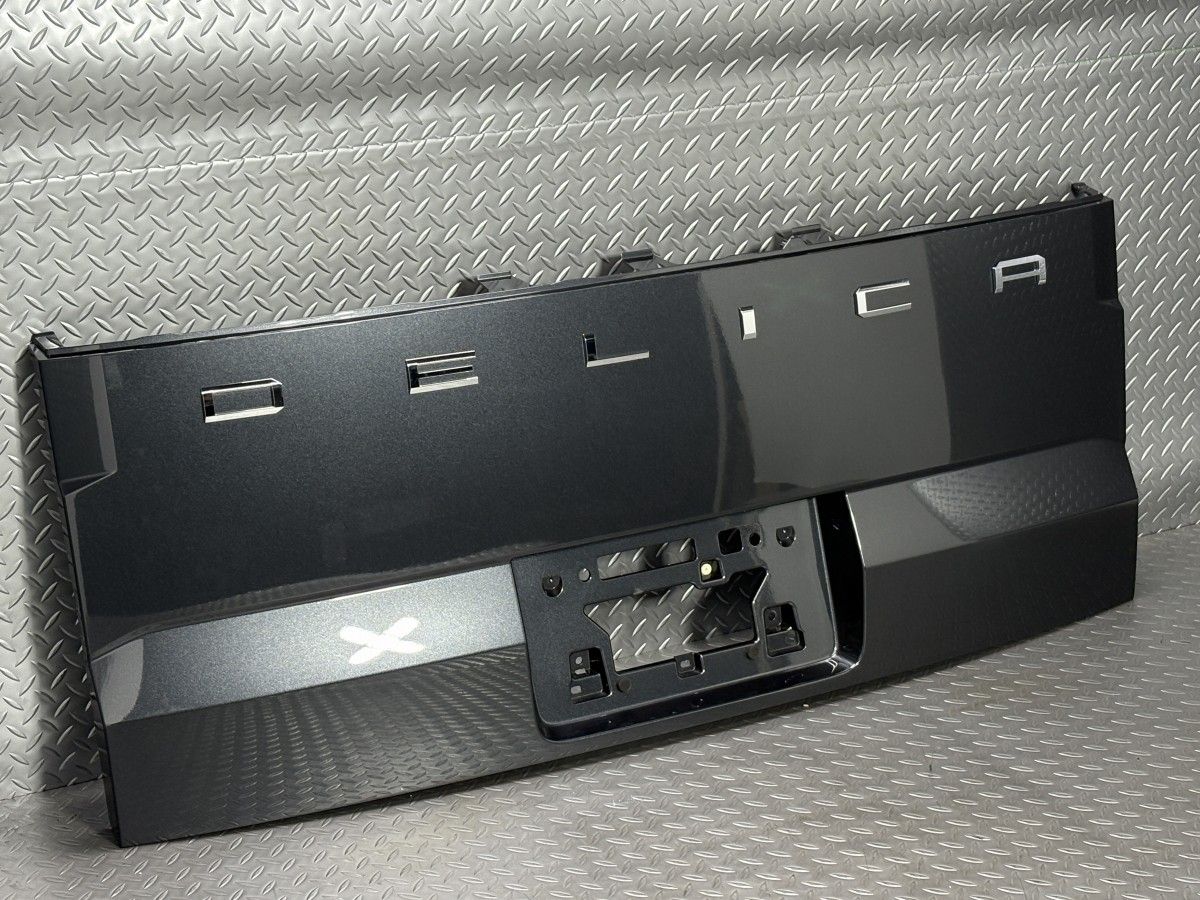 送料無料 新車外し CV1W デリカ D 5 現行 純正リアゲートパネル ガンメタ|U28|グラファイトグレーメタリック 品番5817A300ZZ デリカD5 25080059