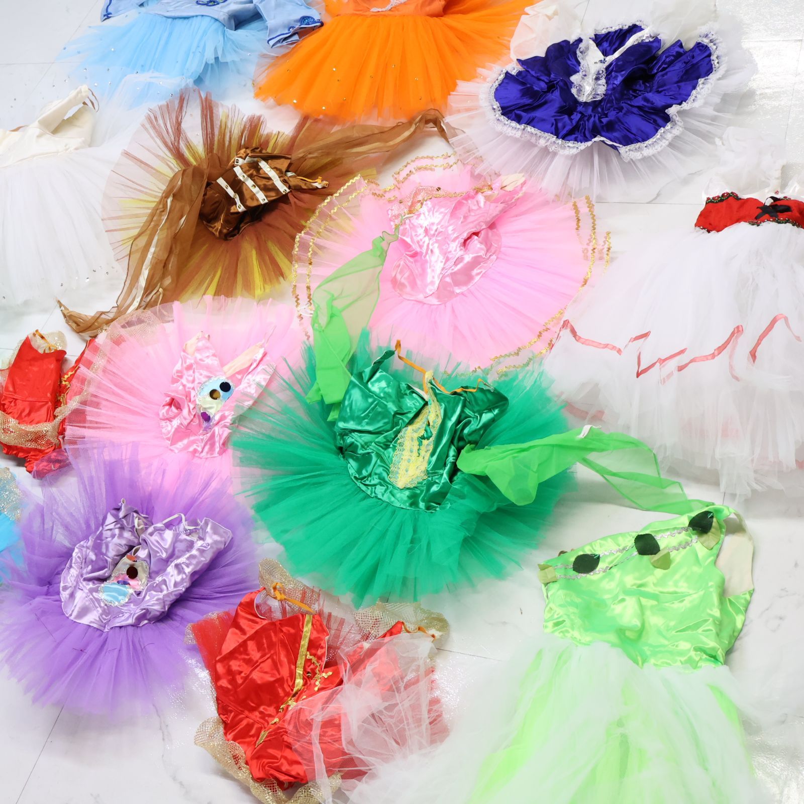 バレエ衣装 豪華大量まとめ売り】ballerina バレリーナ製等 全16点 