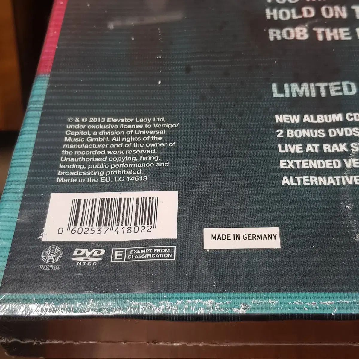 リミテッド LIMITED