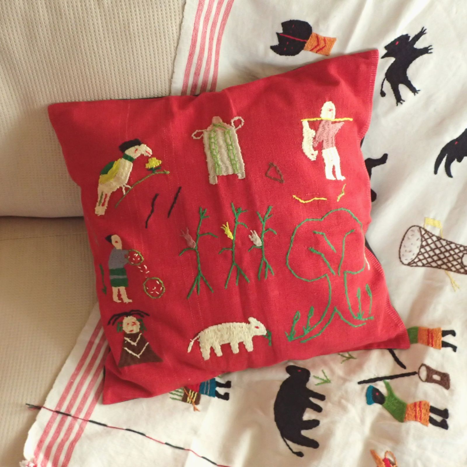 激安の ナガ族 刺繍 布 マルチカバー タペストリー 壁掛け 4 iauoe.edu.ng