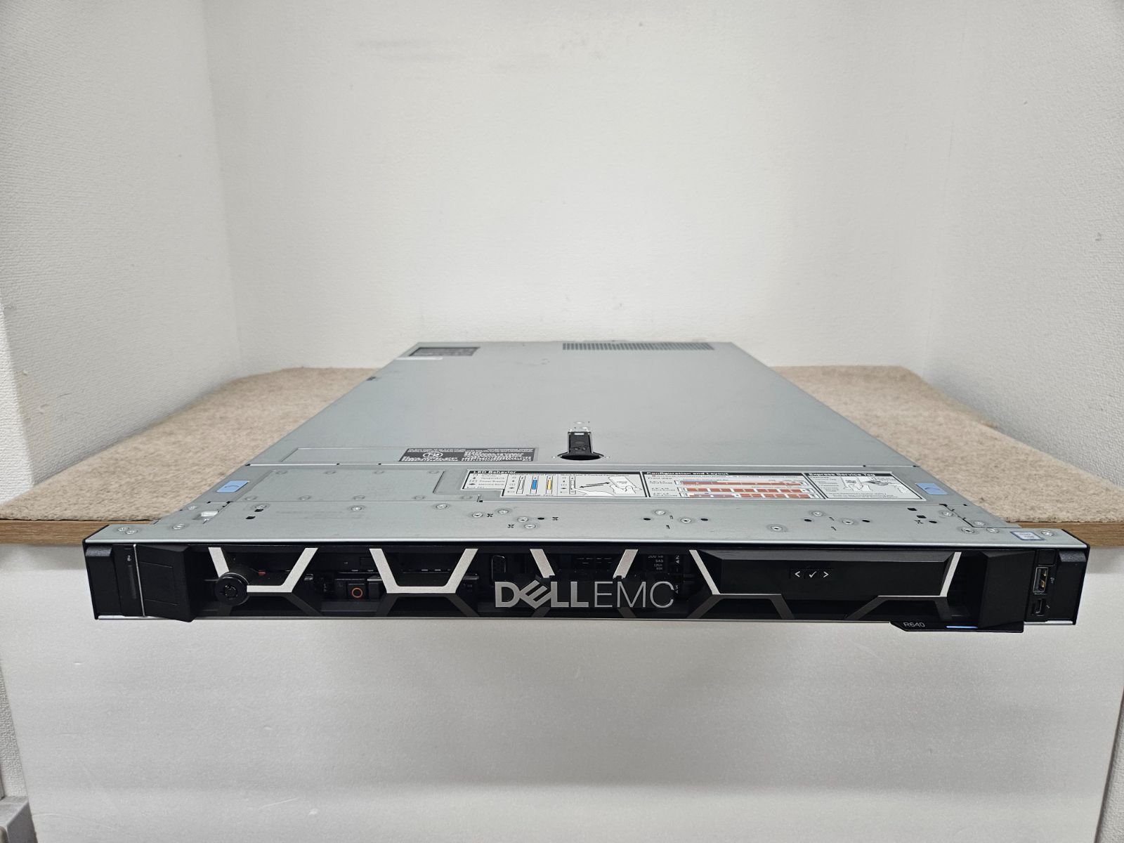 Dell PowerEdge R640 サーバー Intel Xeon G 6144 2CPU 16Core 3.50GHz 128GB 3x 300GB 2x 1100W SV215
