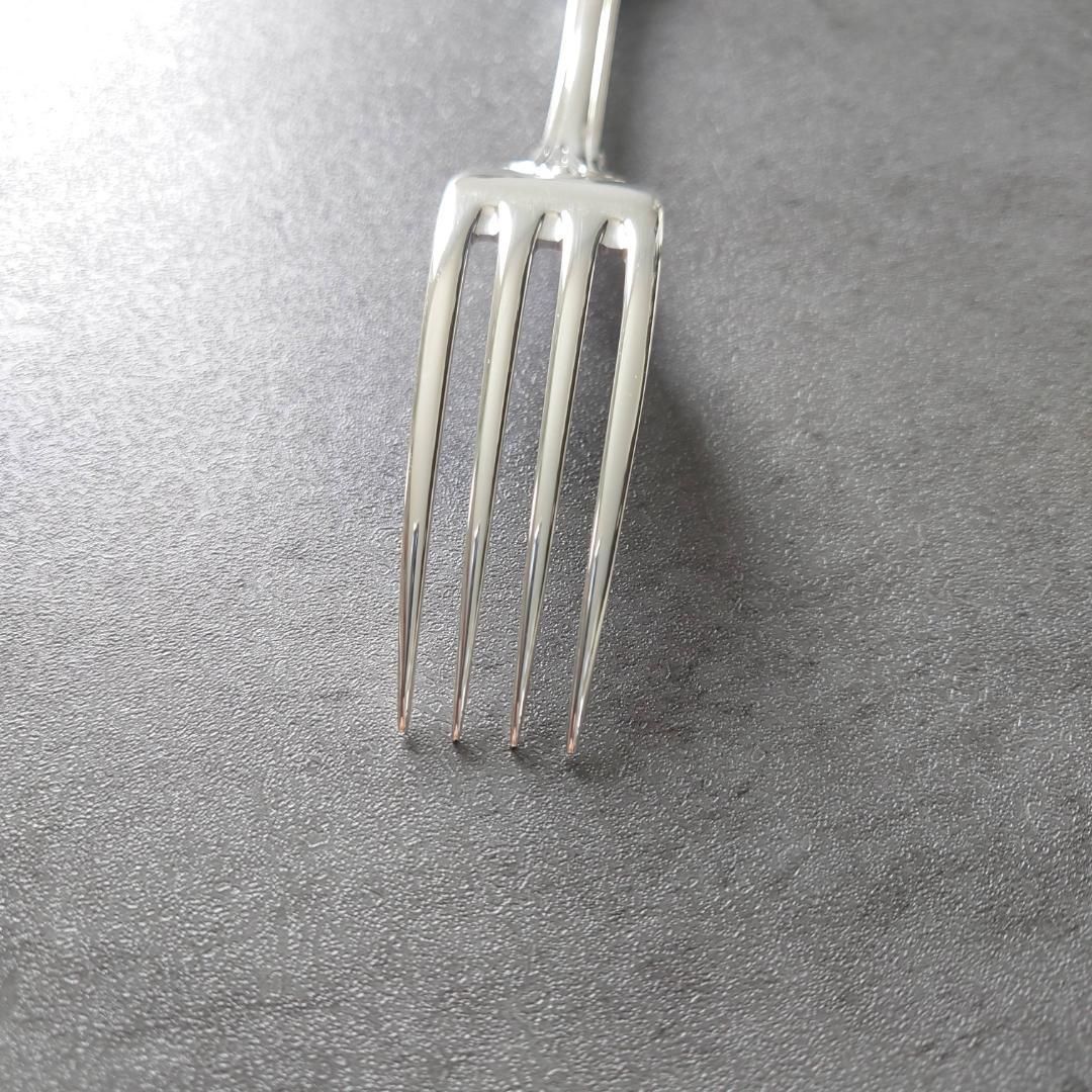 テーブルナイフ