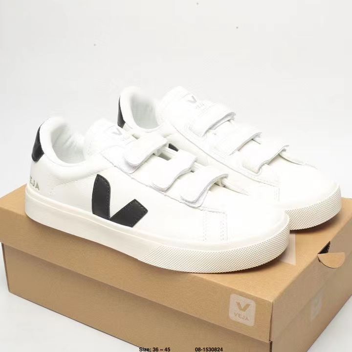 新品 Veja ヴェジャ Recife Chromefree Leather スニーカー サイズ ホワイト レディース