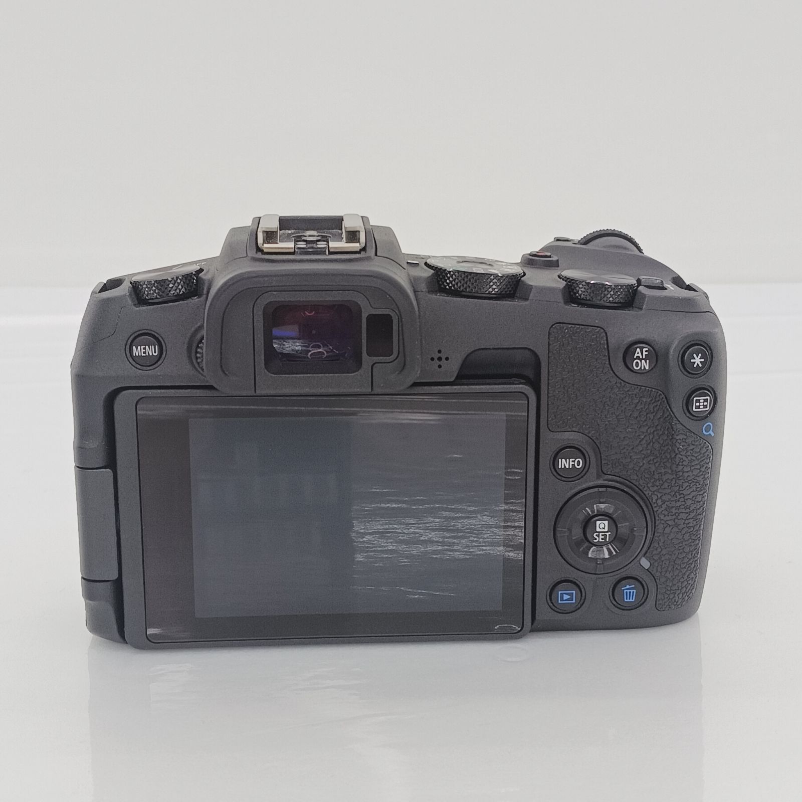 ミラーレス一眼カメラ