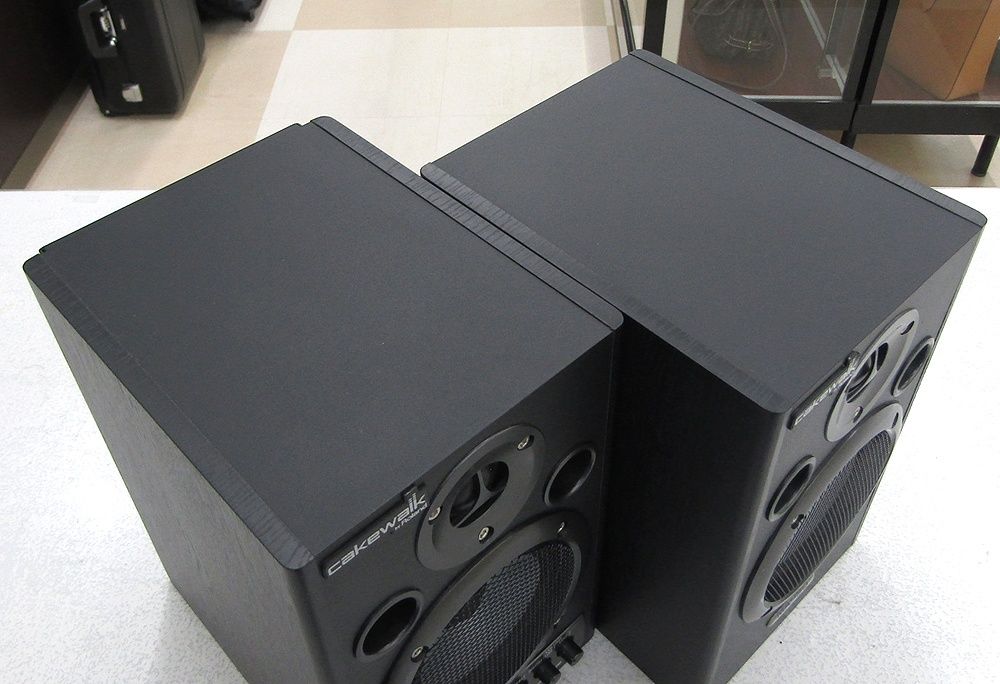 MA-15DBKCW モニタースピーカー
