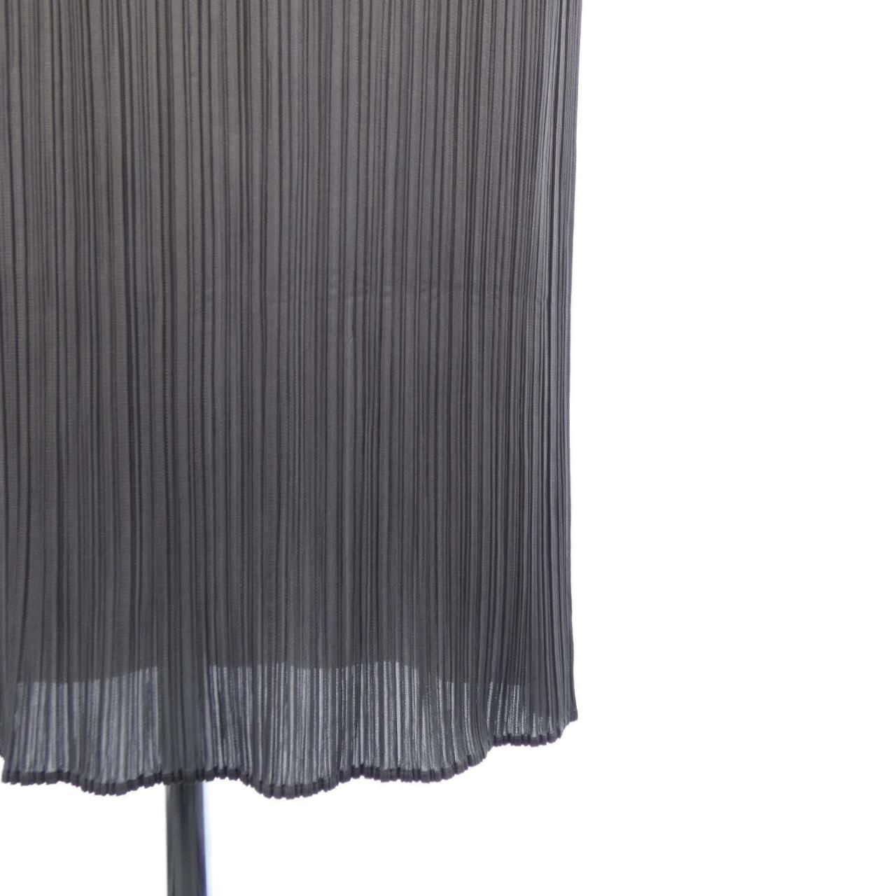 プリーツプリーズ PLEATS