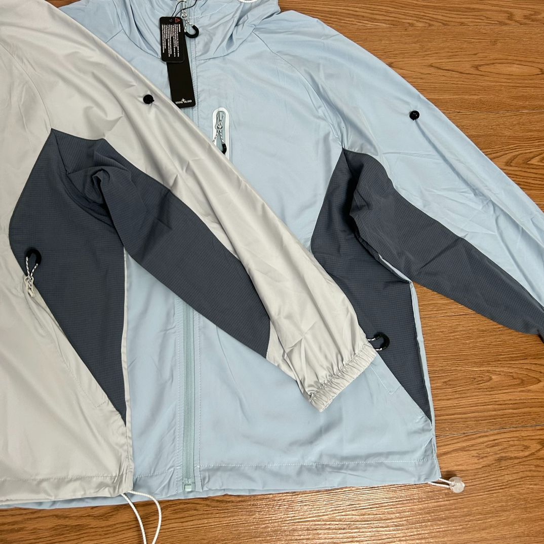 Stone Island ナイロンジャケット フード付き ホワイト・ライトブルー