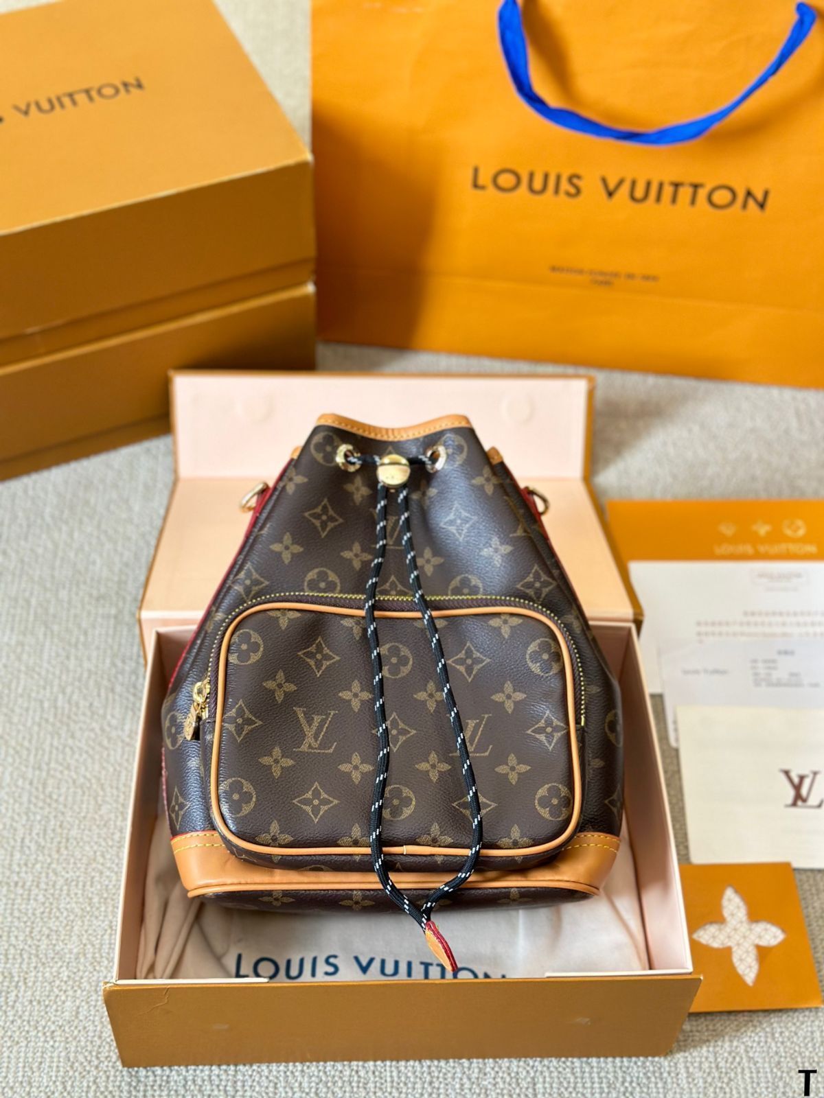 Louis Vuittonバケツバッグ ハンドバッグ リュック 小銭入れ 手首バッグ ショルダーバッグ