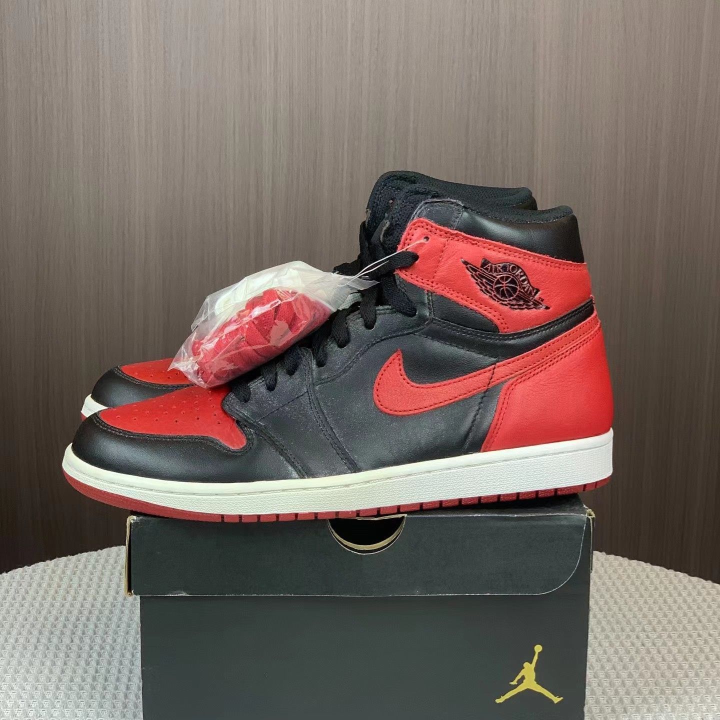 新品 未使用 Nike Air Jordan 1 Retro High OG ”Bred/Banned“ 男女兼用 ナイキ ブランドページ - メルカリ