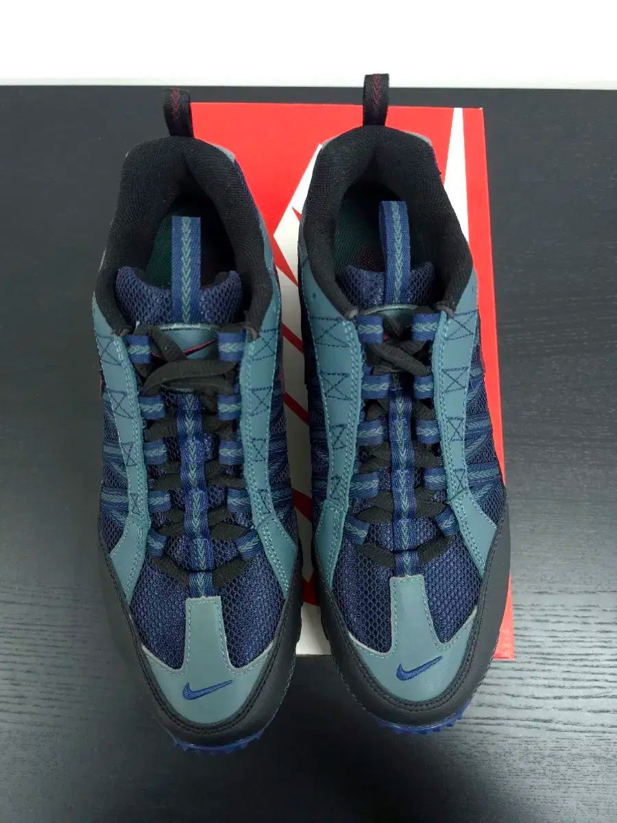 255 NIKE ナイキ エア フマラ フェイディド スプルース FJ7098-001