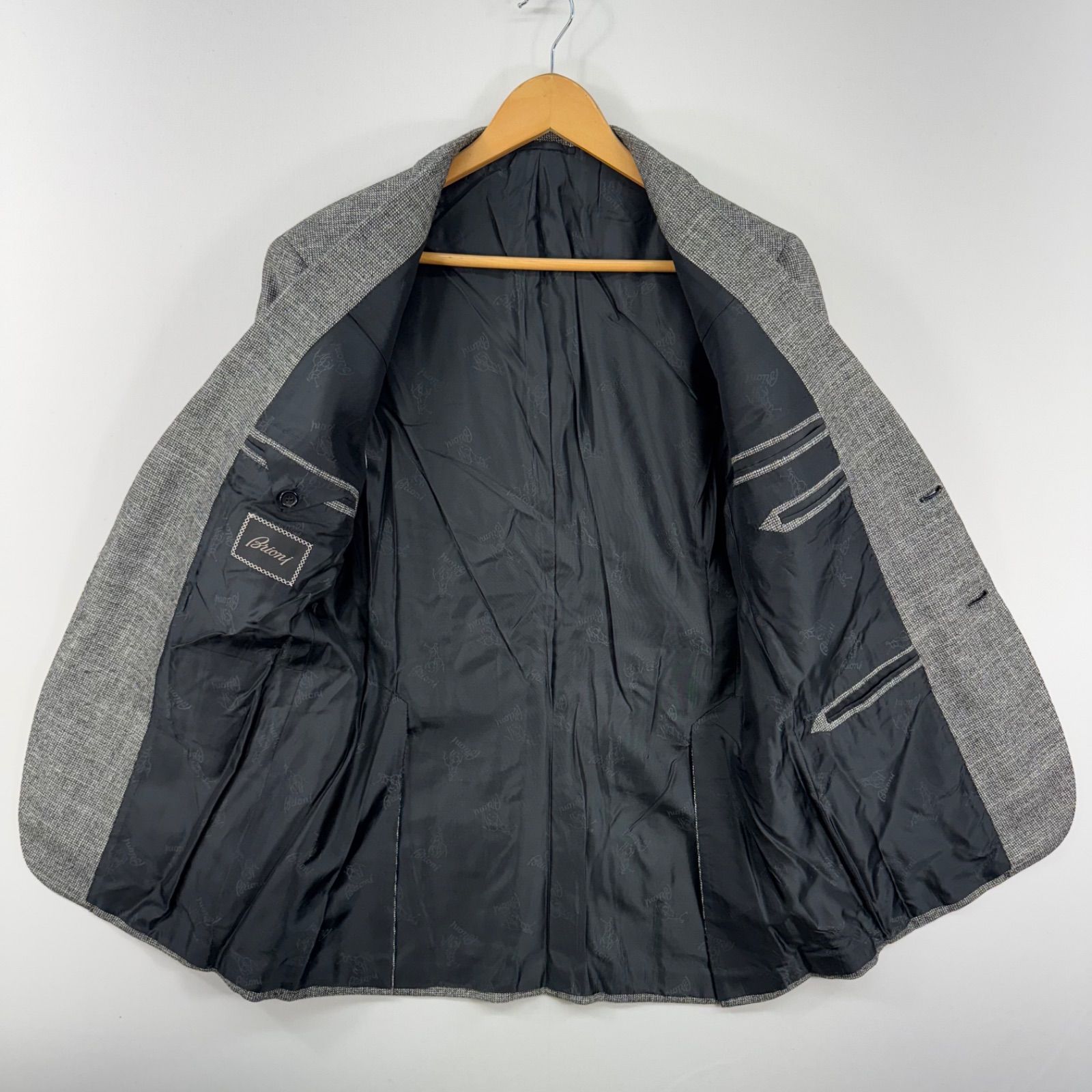 Brioni ブリオーニ ウール シルク カシミア混 高級生地 2B Brioni ブリオーニ ウール シルク カシミア混 高級生地 2B