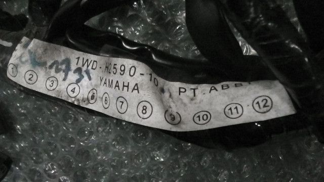 YZF-R25 RG10J-006xxx の メインハーネス *1703207733 中古 YZF-R25