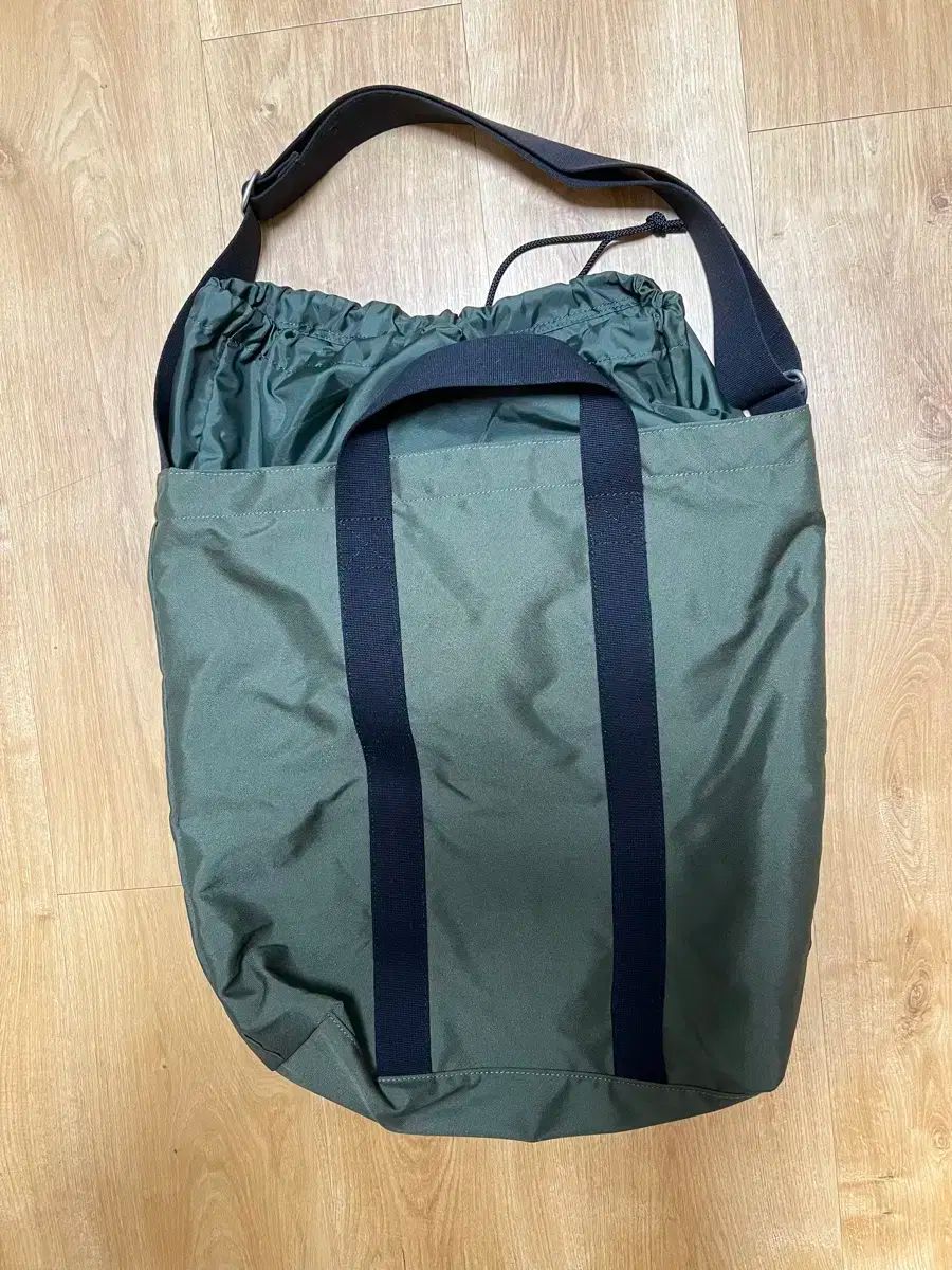 HUMAN MADE(ヒューマンメイド) ショルダーバッグ オリーブグリーン バッグ