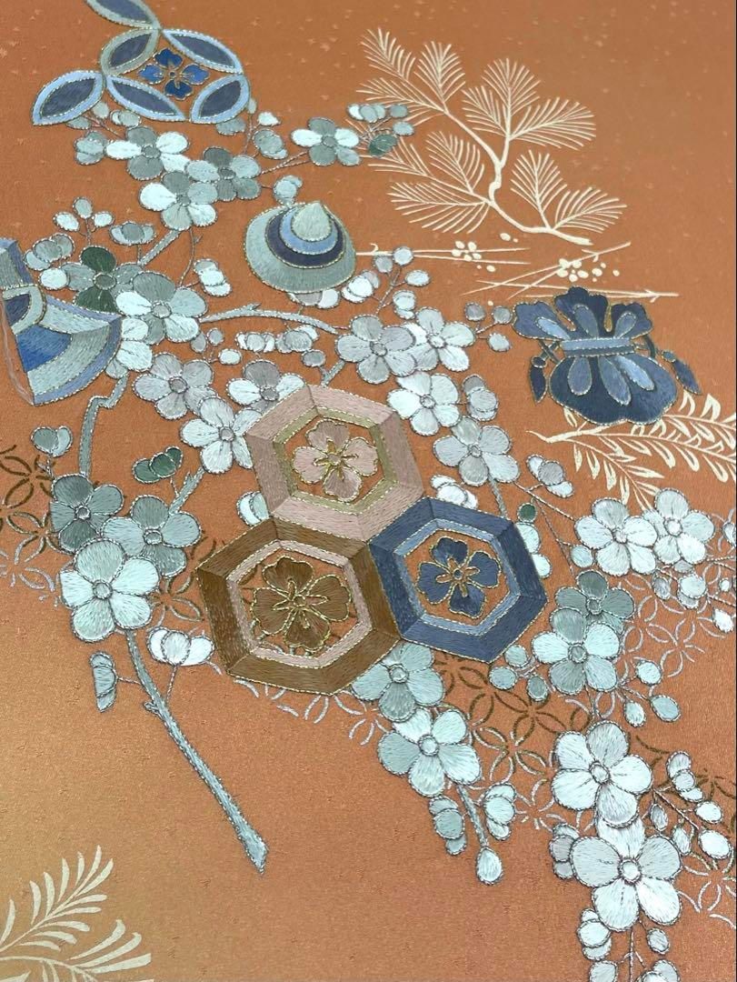 付け下げ 蘇州刺繍 金駒 銀駒 金彩 銀彩 紋意匠 正絹 反物 - メルカリ