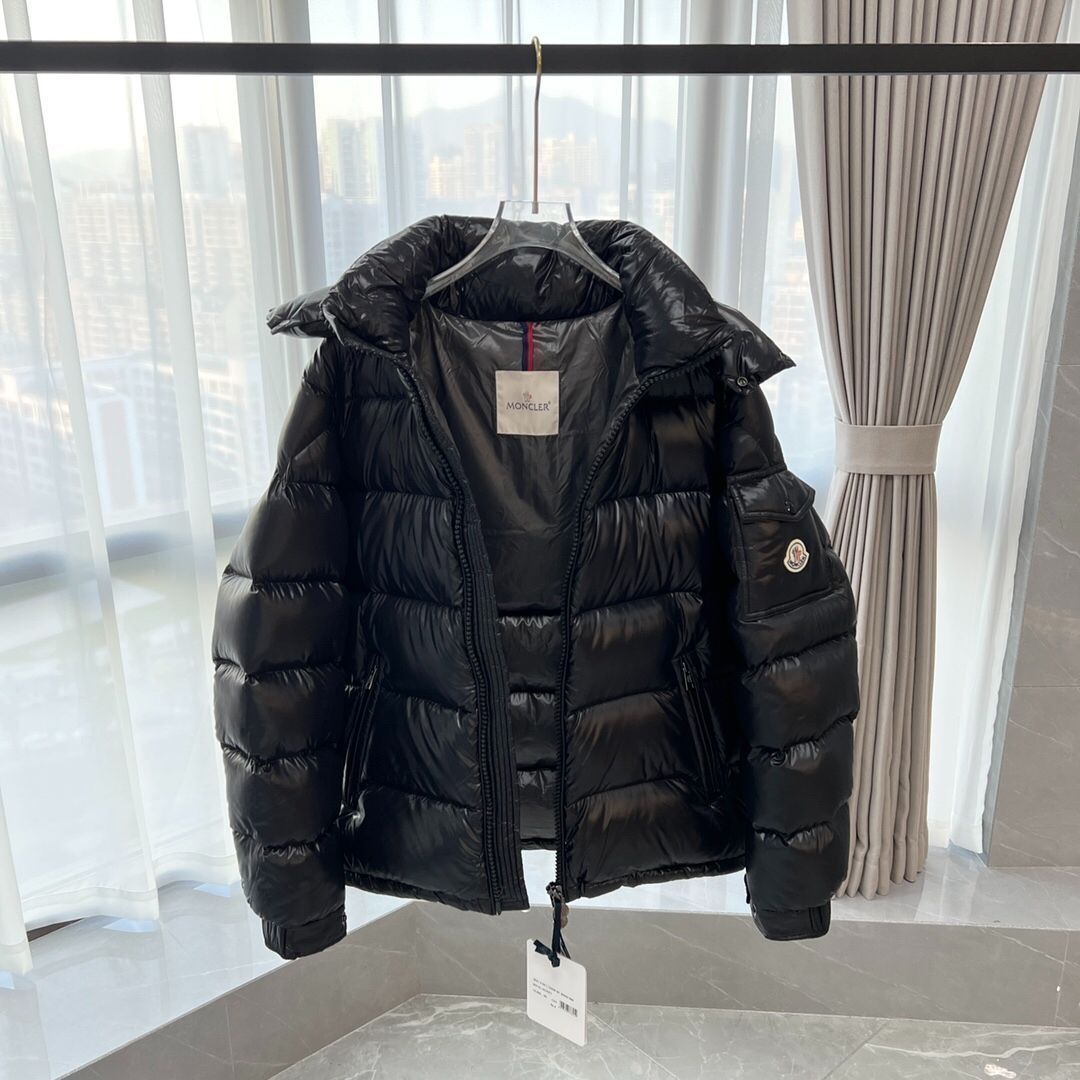 けん　未使用　モンクレール ダウンジャケットブラック1 MONCLER モンクレール ダウンジャケット ブラック｜本日限定特価
