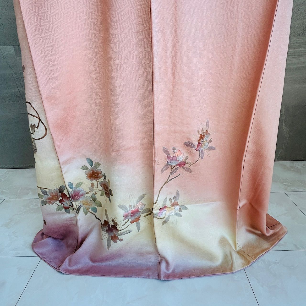 付け下げ 着物 美品 ピンク ピンク系 花柄 上品 管理番号ARCYMI1682 