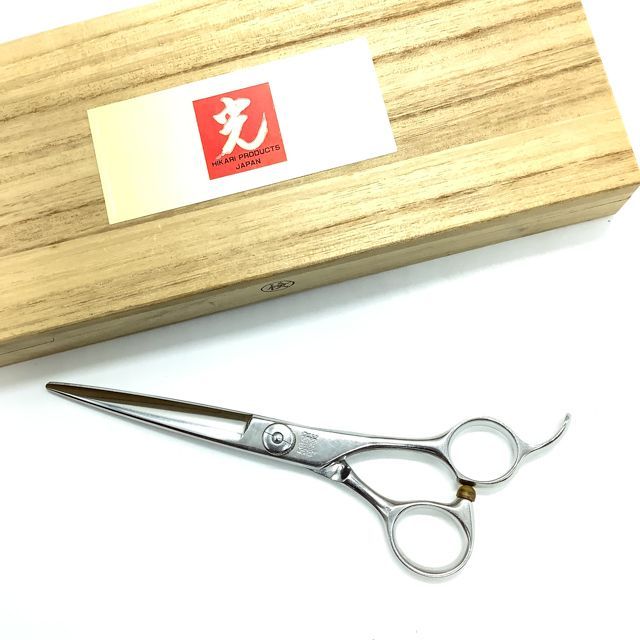理美容シザー　ヒカリ　７インチ Bランク 光シザー HIKARI ヒカリ E-7シザー 美容師・理容師 7.0