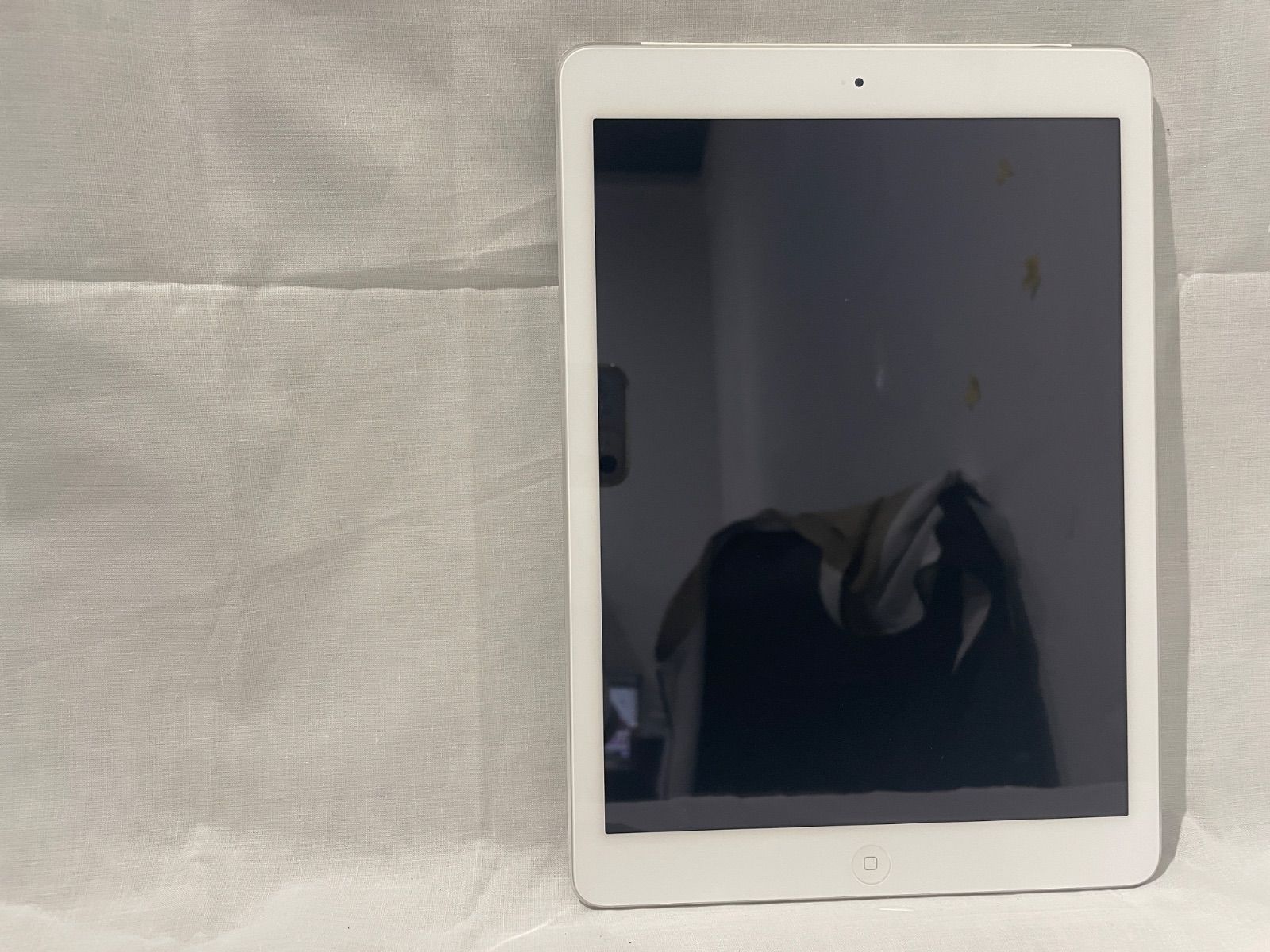 Apple iPad Air 初代 32GB WiFiモデル シルバー iPad Air初代32GB