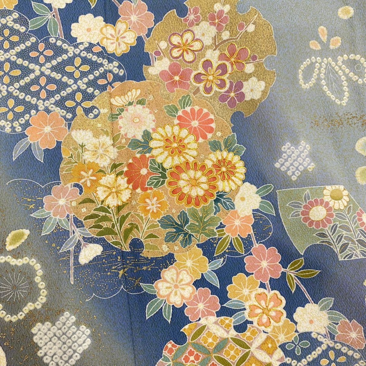 金彩