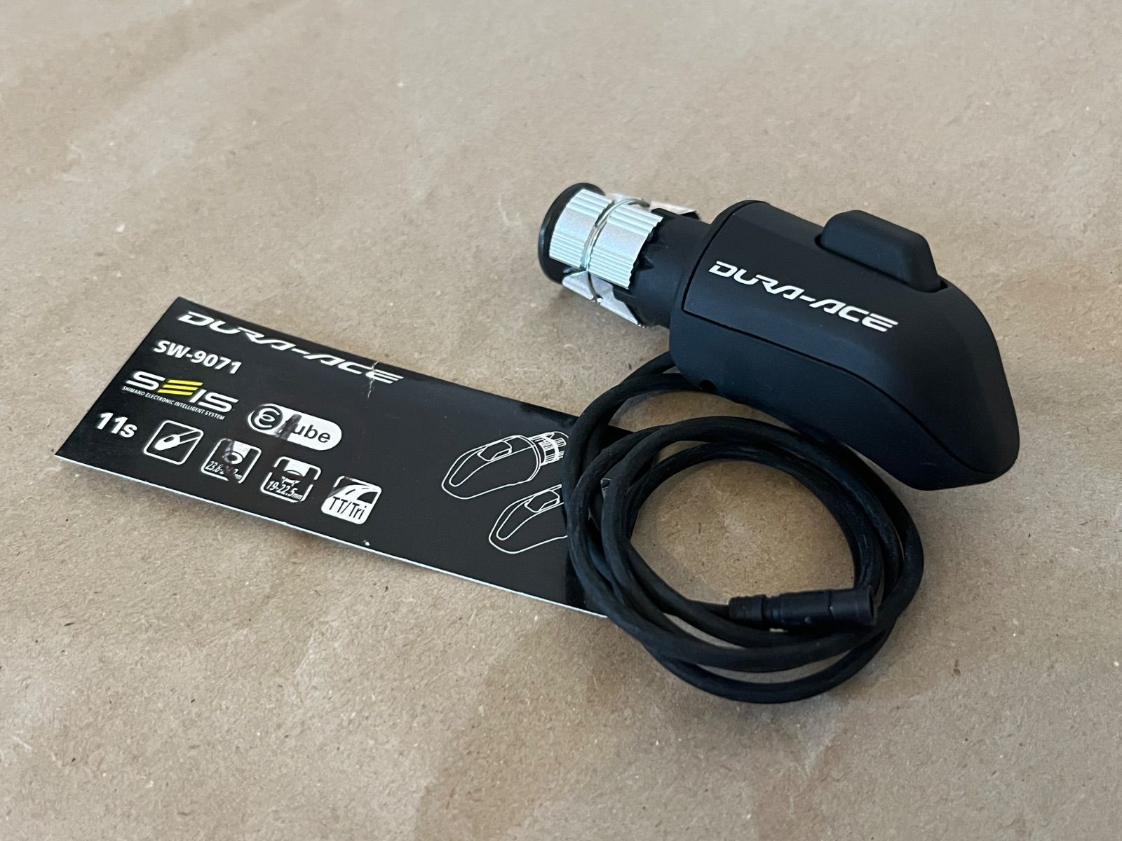 シマノ デュラエース　SW-9071 左右セット TT DHバー用 Shimanoデュラエース TT シフター SW-9071 Dura Ace di2 L 新品