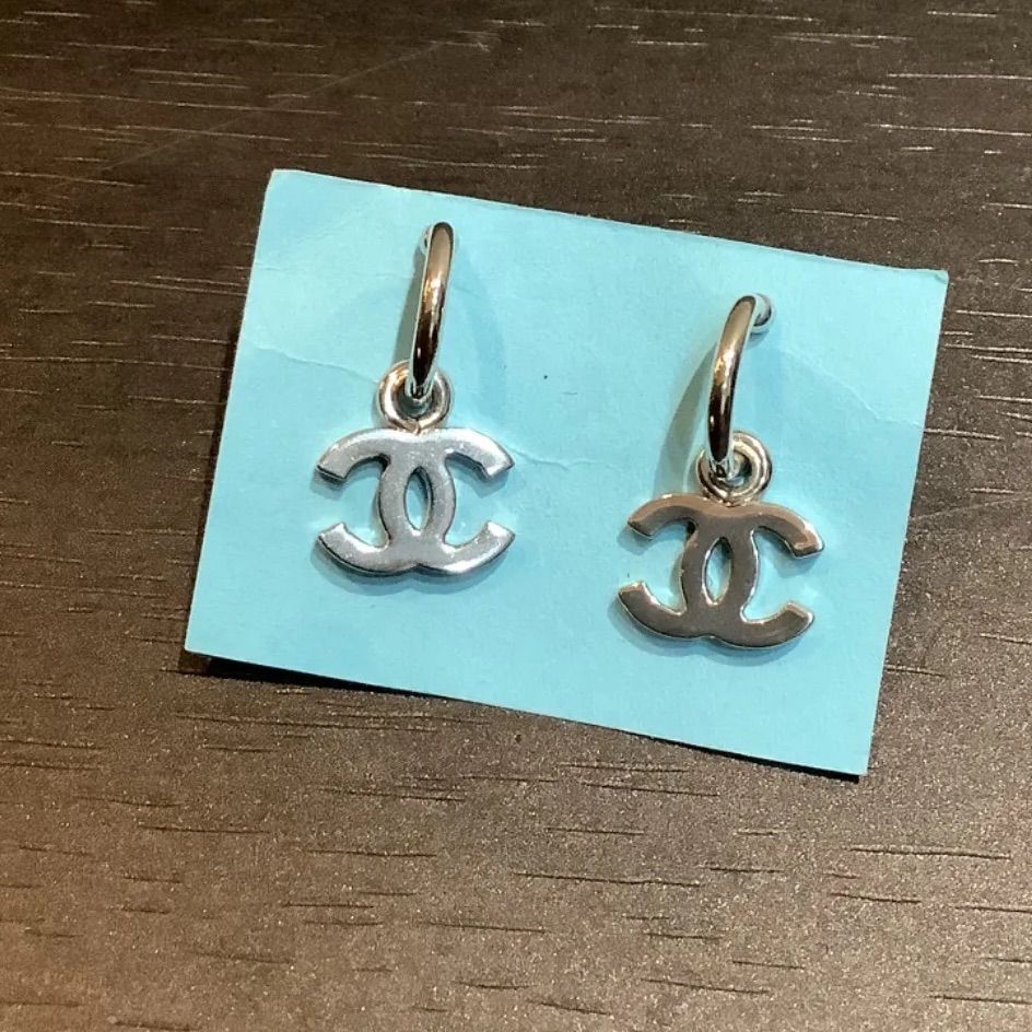 シャネル CHANEL ココマーク フープ ピアス シルバーカラー 1cmx6mm