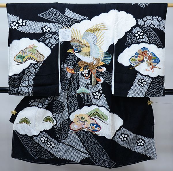 お宮参り 産着 男児 正絹 のしめ 着物 高級 綸子地 絞り 総刺繍 鷹